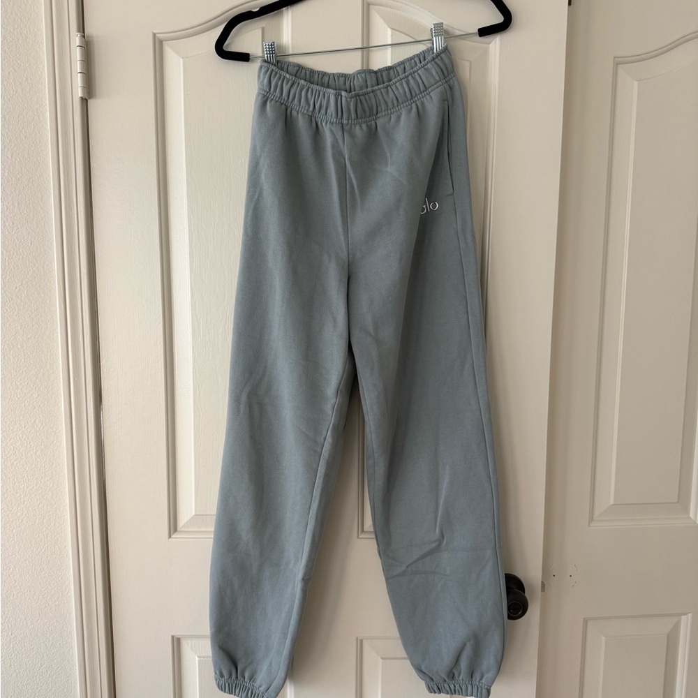 ALO Yoga Women’s Cosmic Gray Sweatpants